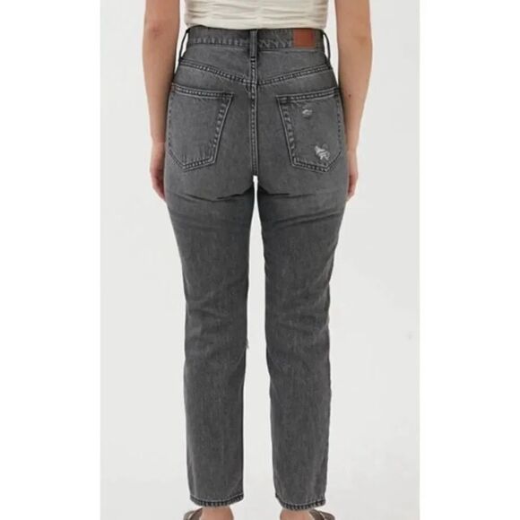 BDG Urban Outfitters High Waisted Slim Straight Jean Distressed in Washed Black. - Picture 2 of 13